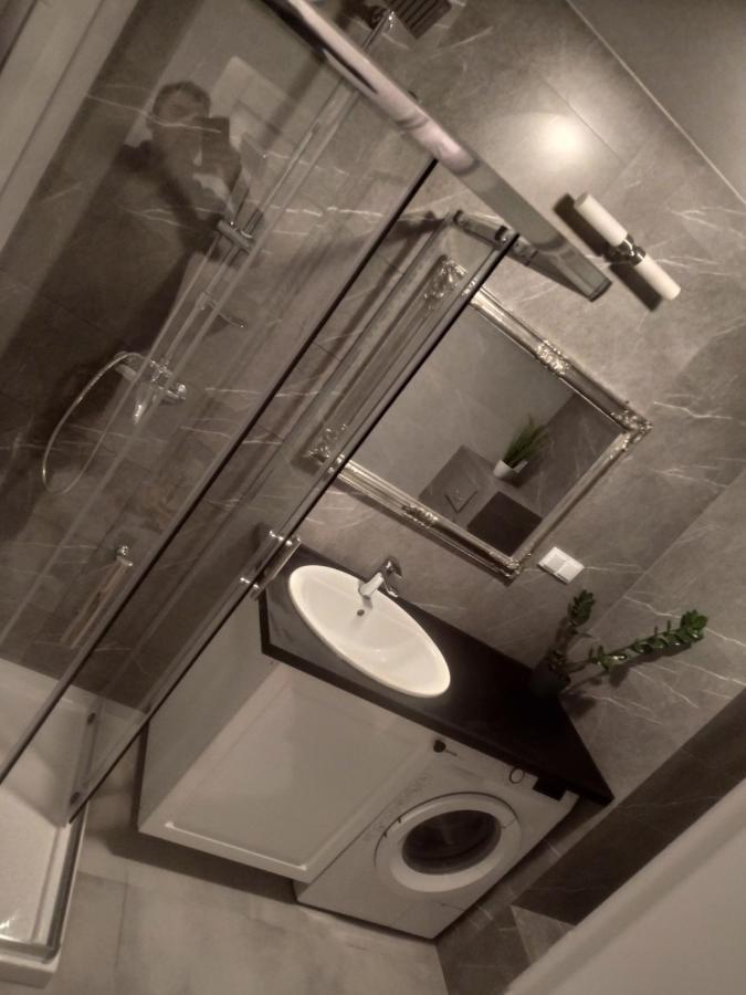 Loftowy Wypoczynek Goldair Apartment Poznan